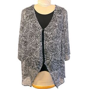Slim Factor by Investments Flowy Top Plus Sz. 1X Black & White Geometric Pattern